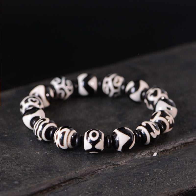 Tibetan Black and White Dzi Beads Handmade Old Agate Tiger Tooth Bracelet