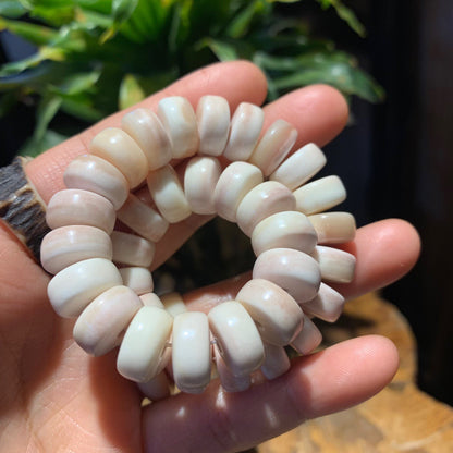 Camel Bone Flake Bracelet（12mm*6mm）